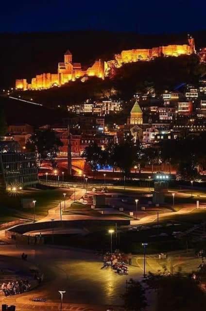 Hotel Vamax Tbiliszi Kültér fotó