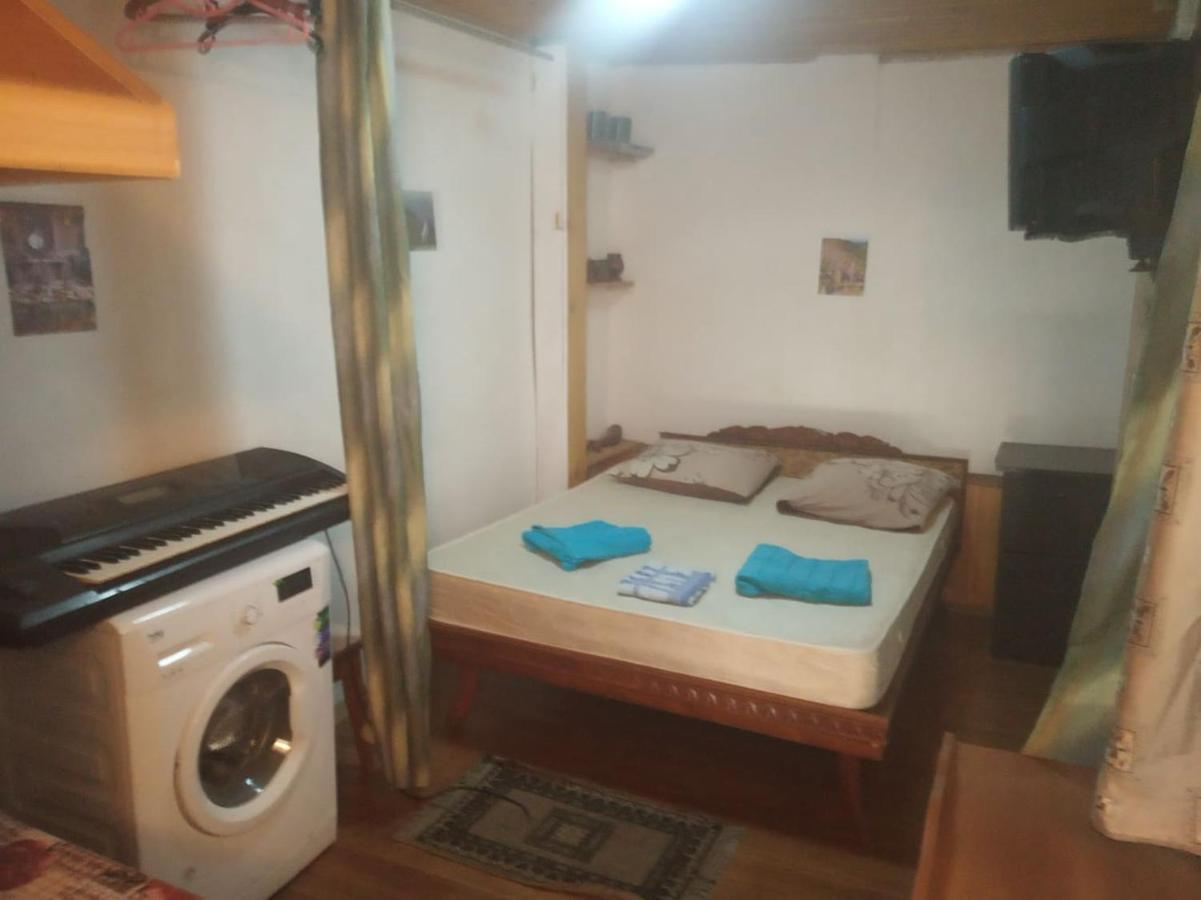 Hotel Vamax Tbiliszi Kültér fotó